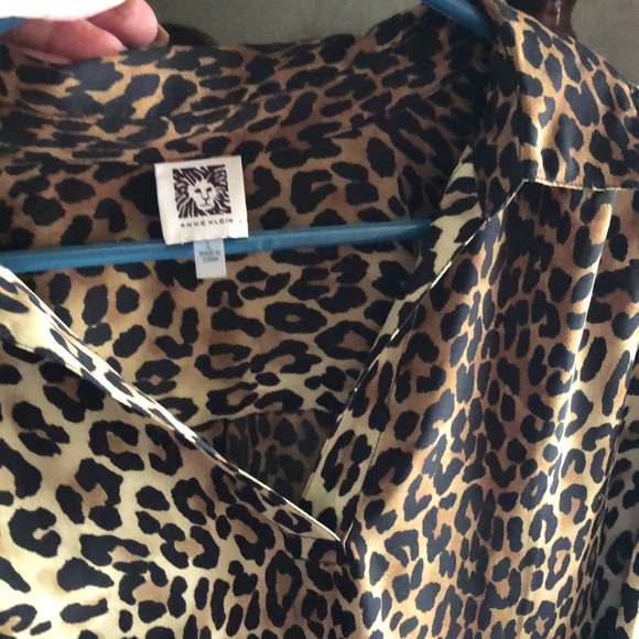 Leopard top - Picture 2 of 3